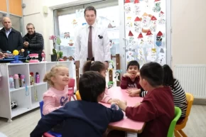 Bursada Başkan Erkan Aydın çocuklara mesleğini tanıttı