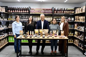 Antalyada Yerli Malı Haftasında kadın emeğine destek