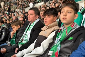Erkan Aydın Bursaspor coşkusunu çocuklarla yaşadı