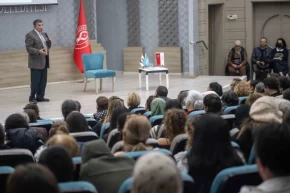 İzmir Bornovada Prof. Dr. Üstün Dökmen ile ilham veren buluşma