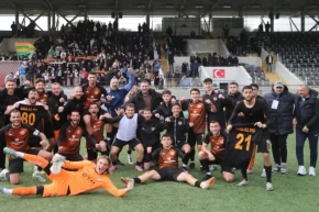 Artvin Murgul Belediyespor 3 golle 3 puanı kaptı