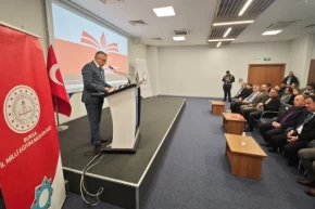 Bursada lise öğrencileri Geleceğe Yapay Zeka ile Hazırlan programında buluştu