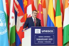 Bakan Tekinden Dünya Türk Dili Ailesi mesajı