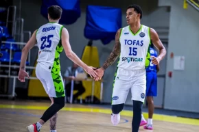 Tofaşın yıldız oyuncusu Lynn Kidd 6 hafta parkelerden uzak kalacak