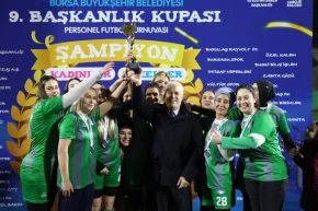 Bursa Büyükşehirin Başkanlık Kupası finalleri nefes kesti