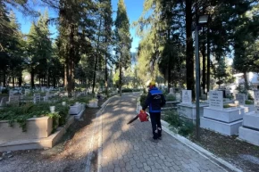 Muğla Büyükşehirden mezarlıklarda kapsamlı bakım