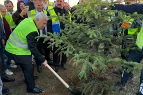 Bursa Büyükşehirden 15 bin fidanlı Hatıra Ormanı