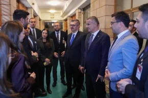 Burhanettin Durandan TBMMde parlamento muhabirlerine ziyaret