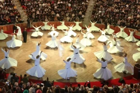 Dünyanın dört bir yanından Mevlana dostları Konyada buluştu
