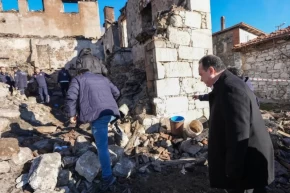 Manisada Başkan Dutlulu yangın bölgesinde