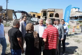 Kayseri Melikgazi de metruk yapıya geçit yok