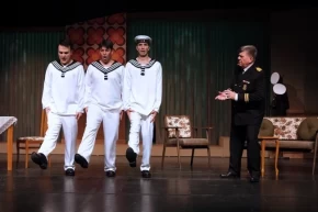 Kimlik karmaşası kahkahaya dönüştü... Bursada Süt Kardeşler güldürdü