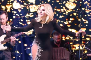 Gülben Ergenden yılın finaline sold-out şov