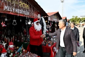 Antalyada Başka Uysaldan Yeni Yıl Çarşısına ziyaret