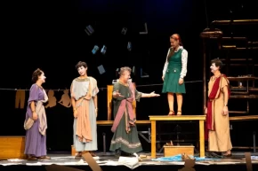 Bursa Şehir Tiyatrosundan dünya prömiyeri