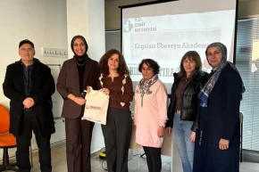 Kocaelide Engelsiz Ebeveyn Akademisinde sağlıklı beslenme konuşuldu