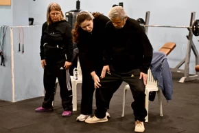 Antalya Muratpaşadan Parkinson hastalarına destek