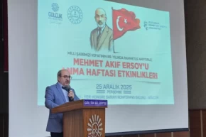 Mehmet Akif Ersoy Gölcükte anıldı