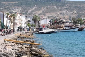 Foça Belediyesi 2025te altyapı ve kent estetiğini güçlendirdi