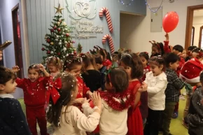 Kocaeli Çınar Çocuk Evlerinde renkli yılbaşı kutlaması