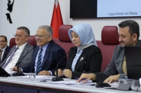 Kayseri Büyükşehir Meclisi nden Elitaş a vefa