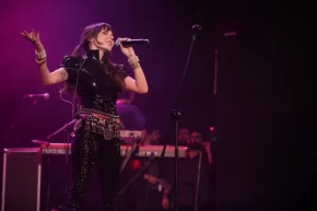 Gaye Su Akyol ile Bursada müzik dolu gece