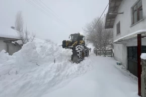 Sakaryada 100 kişilik timle karla mücadelede son durum