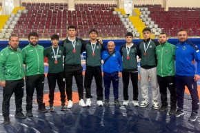 Konya Karatayın U17 güreşçileri şampiyonluk yolunda