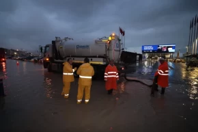 İzmirde deniz seviyesi hareketliliğine anlık müdahale
