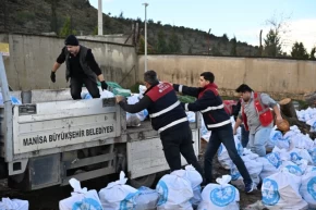 Manisada ihtiyaç sahiplerine yürek ısıtan destek