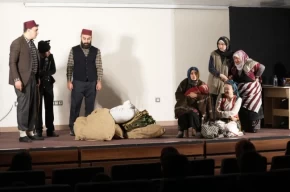 Trabzonun kayıp yılları ilçelerde sahneye taşınıyor