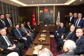 CHPli başkanlar Kahramanmaraşta... Başkan Bozbeyden deprem bölgesine ziyaret