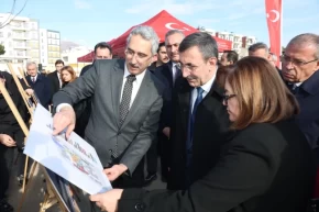 Cumhurbaşkanı Yardımcısı Yılmazdan Deprem Müzesi incelemesi