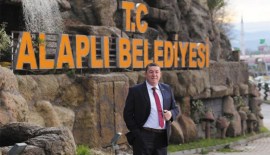 Nuri Tekin sevgisi şiir yazdırdı..