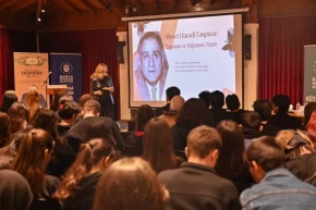 Bursada Tanpınarın dünyasına yolculuk