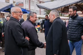 Başkan Özarslandan Ayvalı Semt Pazarına ziyaret