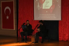 Çiğlide Sevgililer Gününe özel çifte etkinlik