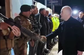 Elazığda Vali Hatipoğlundan ilk sahurda anlamlı ziyaret