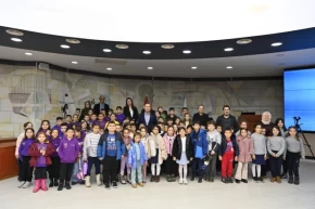 Balıkesirde Başka Akın, öğrencileri belediyede ağırladı