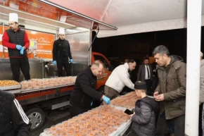 Kayseri Kocasinan da ramazan bereketine İkram lık tatlı