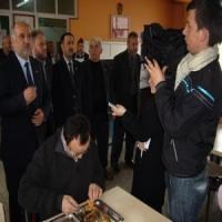 Kalça, işçilerden destek istedi