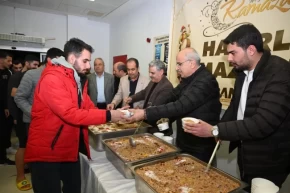 Malatyada Başkan Er, öğrencilere gençlik yatırımlarını tanıttı