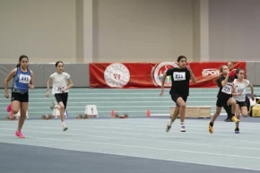 Bursa Büyükşehir Belediyesporlu atletler Türkiye Şampiyonasını 3 madalyayla tamamladı