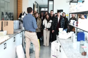 Bursa Osmangazide girişimci adayı öğrenciler işi mutfağında öğreniyor