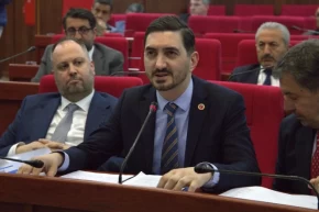 İzmit Meclisinde şiddet olaylarına tepki