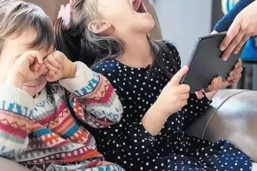 15 yaş altına sosyal medya düzenlemesi geliyor... Doğum ve babalık izinleri artıyor