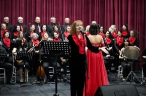 Dayanışmanın türküsü Bornovada yükseldi