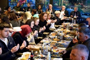 Kdz.Ereğli Belediye Meclis üyeleri Başkan Posbıyıkın iftarında buluştu