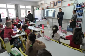 İzmir Bornovada Başkan Eşki Hayat Bilgisinde yerel yönetimleri anlattı