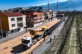Bursa Gürsuda yol genişletme çalışmaları sürüyor